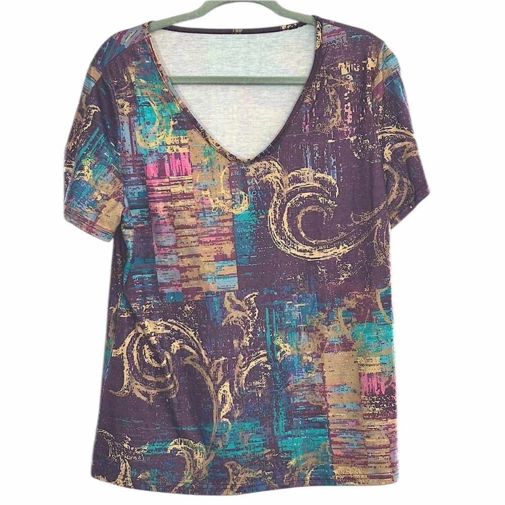 Woman’s V Neck Top - Size Large - Like New Condition
